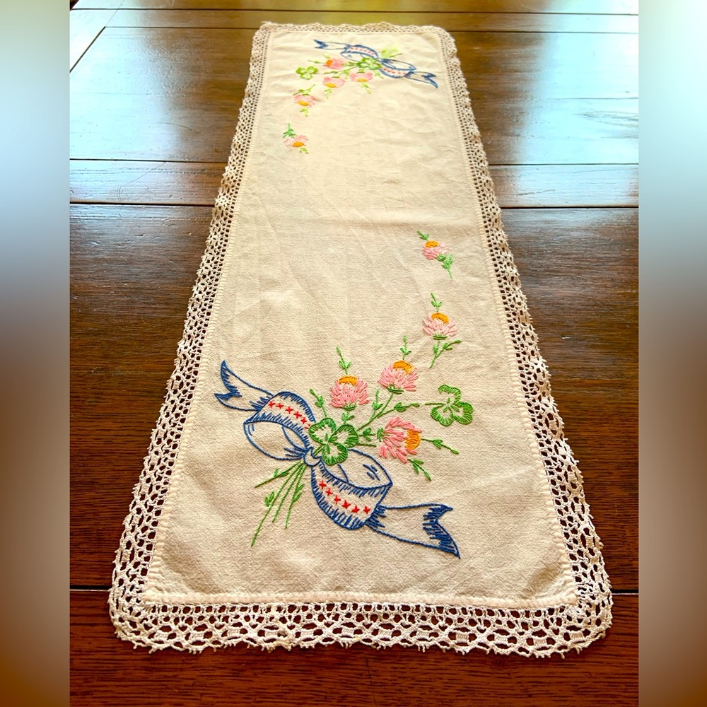 Vintage Hand Embroidered Floral Table Runner With Crochet Trim